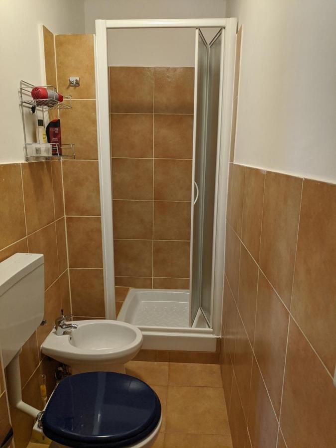 Alojamento de Acomodação e Pequeno-almoço Gina Trastevere *